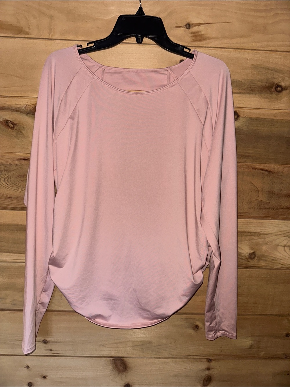 NWT Halara Cut-out Back Thumb Hole Ruched Relaxed Yoga top Pink Size Large